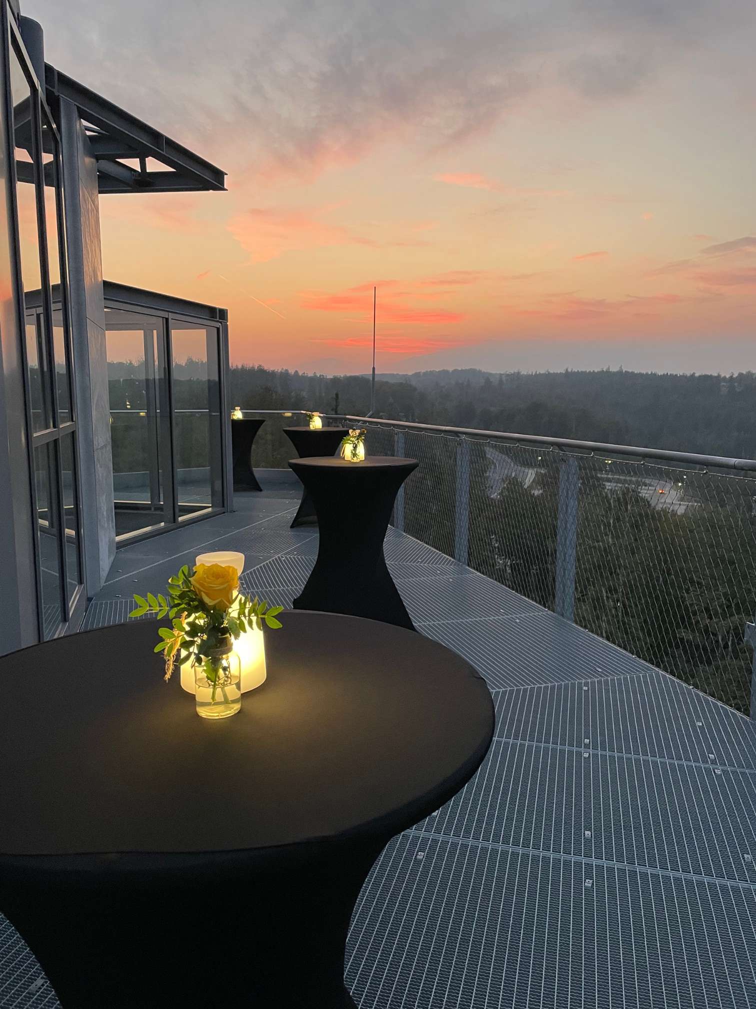 Dinner in the high Ambiente